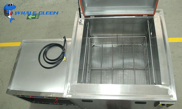 Advanced Tool for Enhancing the Cleaning Efficiency of Optoelectronic Devices: Ultrasonic Cleaning Equipment