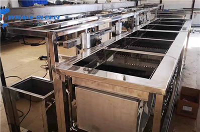 Ultrasonic cleaning machine for parts