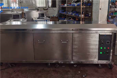 Fully automatic ultrasonic cleaning machine for auto parts