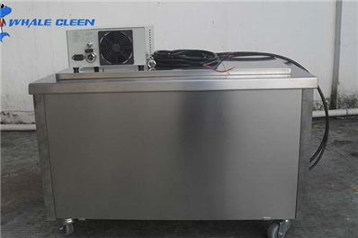 The production of an ultrasonic cleaning machine can not do without which accessories?